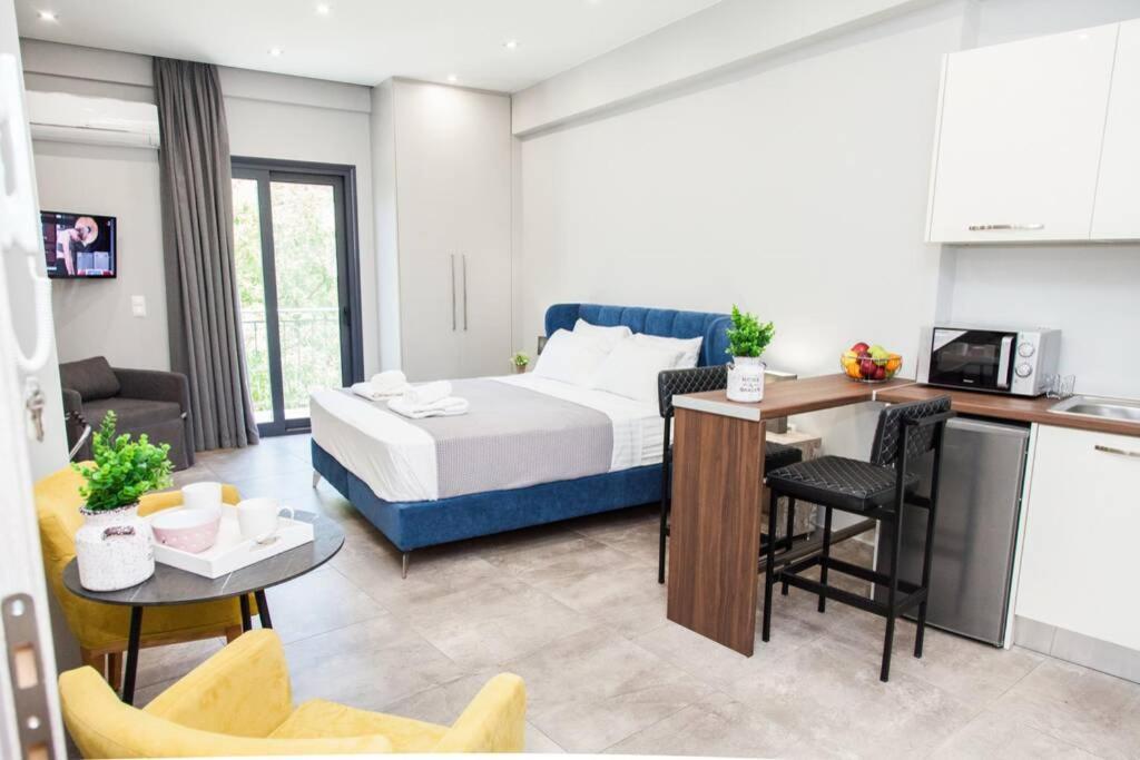 Vouliagmenis Ave 126 Apartment